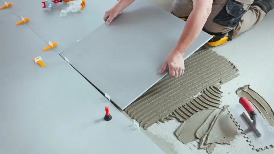 dung-cu-dan-gach-op-lat-tuong-nen-nha-thong-dung-nhat-hien-nay